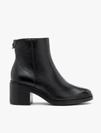 Schwarze klassische Stöckelschuhe