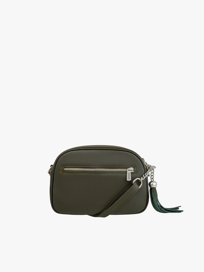 Grüne Brieftasche mit einer dekorativen Clutch