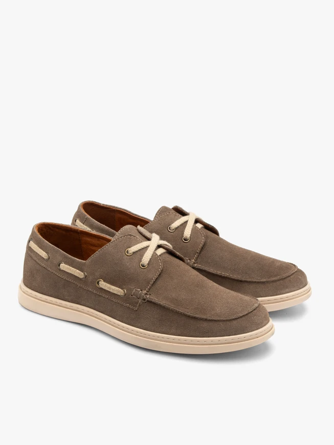 Beige men’s lace-up shoes