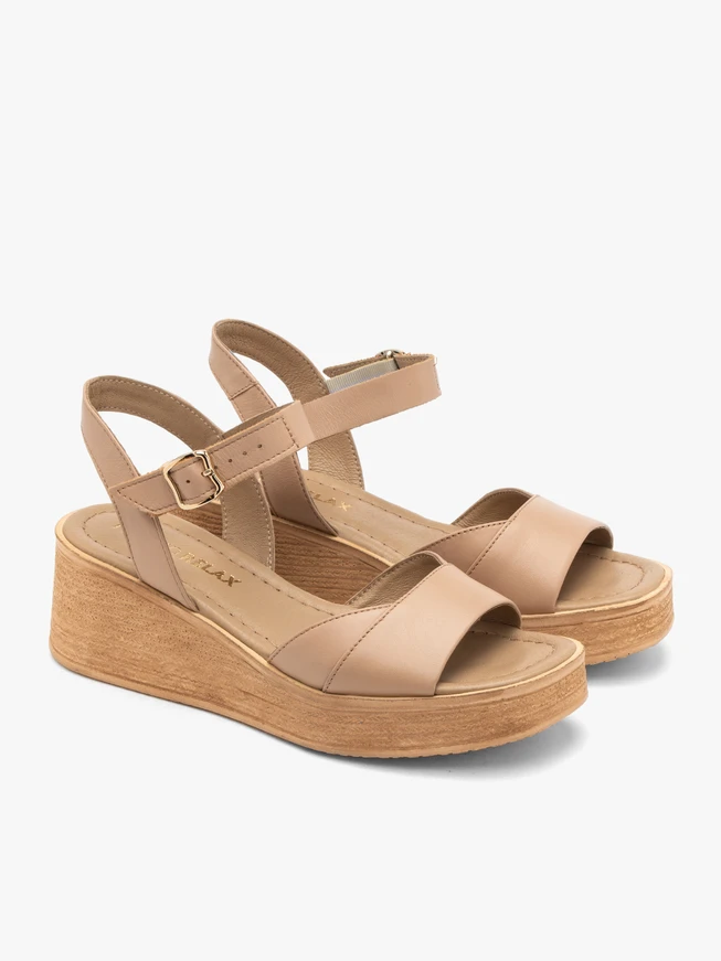 Beżowe sandały damskie