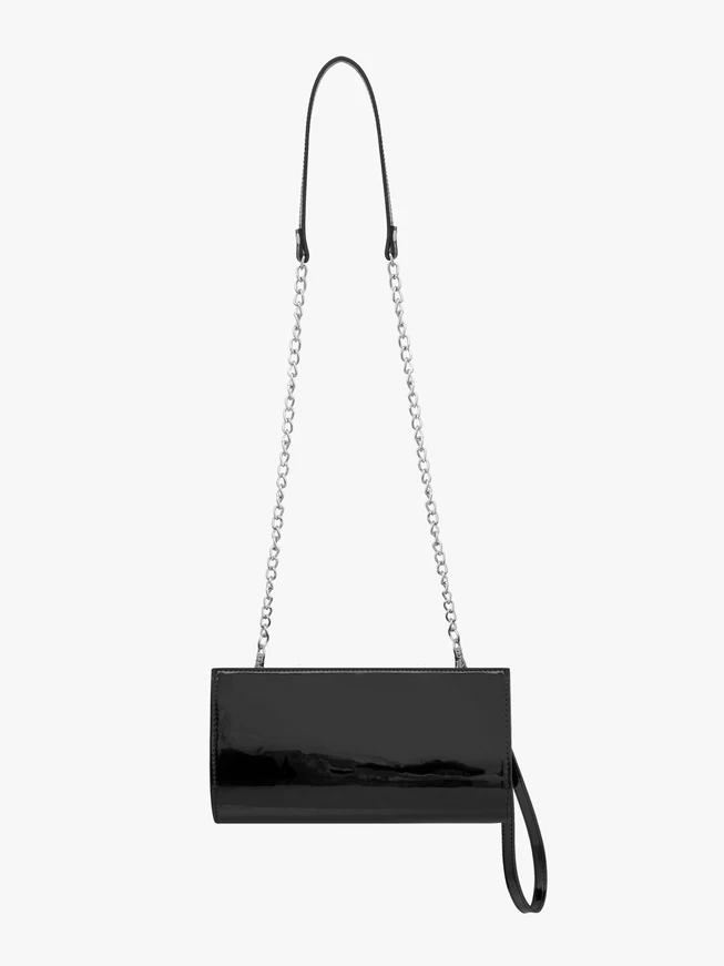 Schwarz lackierte Ketten-Clutch-Tasche