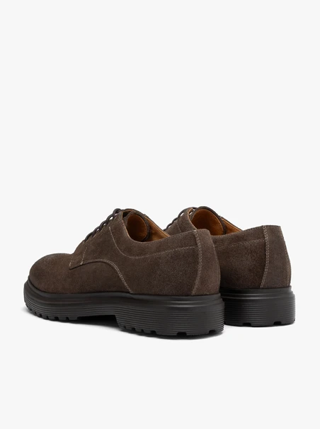Men’s brown suede lace-up shoes
