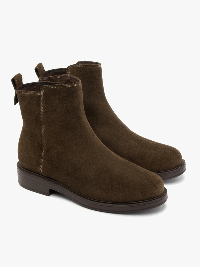 Grüne Velourslederstiefel