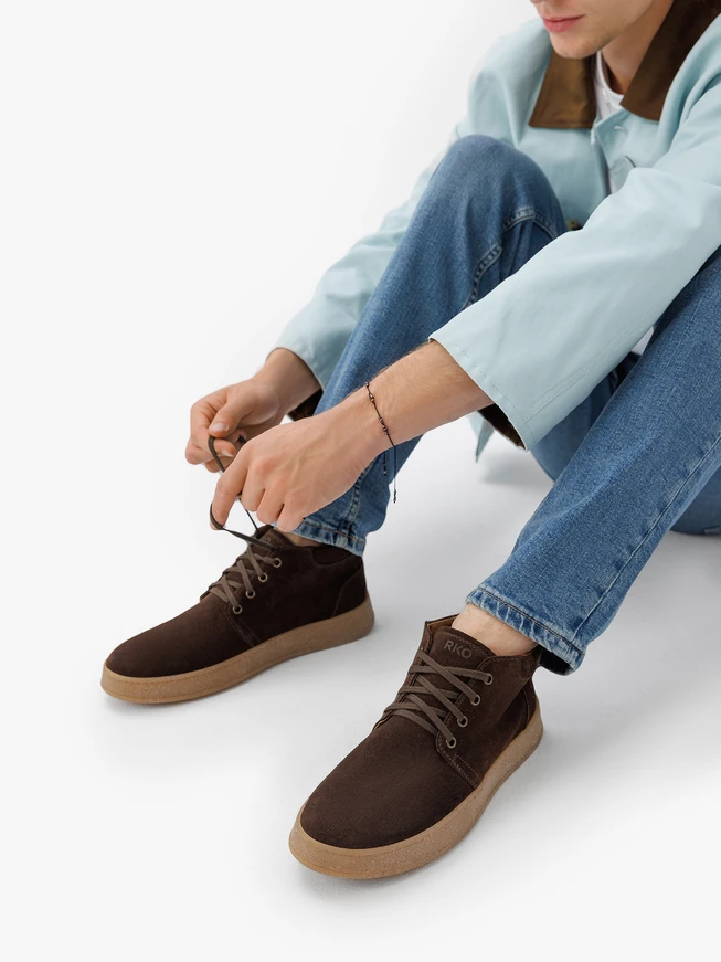 Dunkelbraune Velourslederstiefel