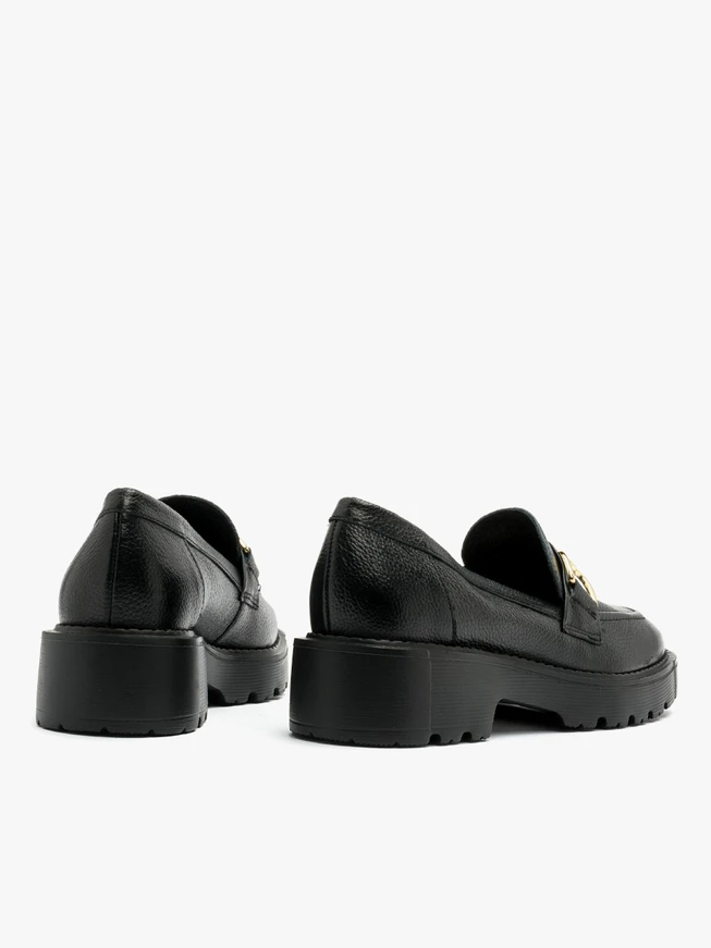 BLACK LOAFERS WITH GOLD ORNAMENT
