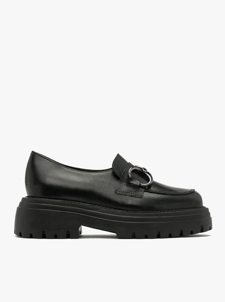 Black loafers with ornament