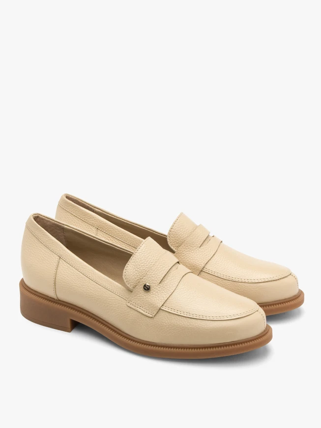 Beige Mokassins für Frauen