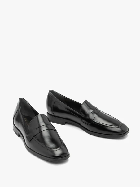 Black minimalist moccasins