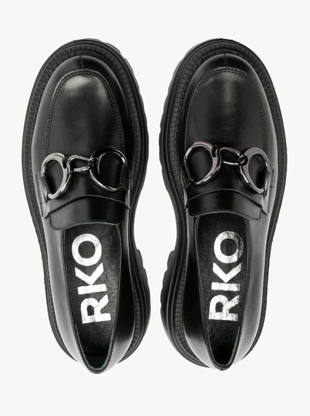 Black loafers with ornament