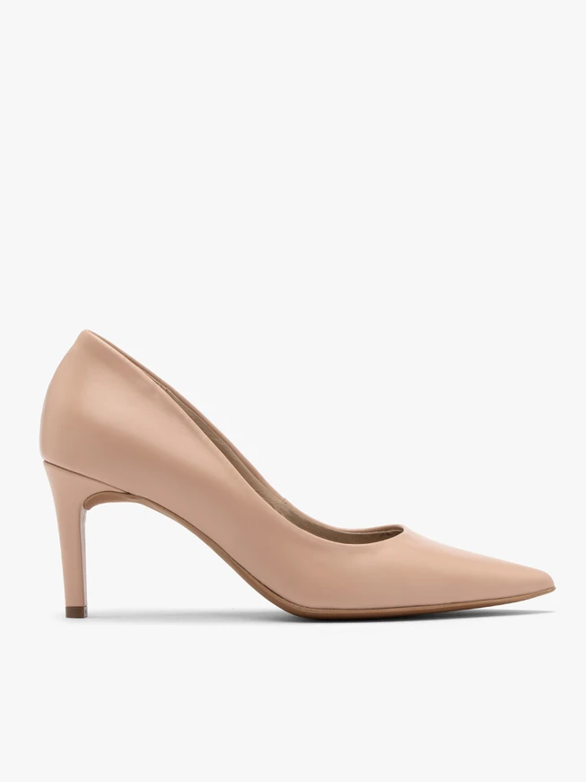 Klassische Pumps mit beigem Absatz