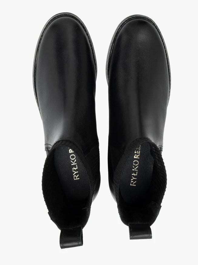 Black leather Chelsea boots