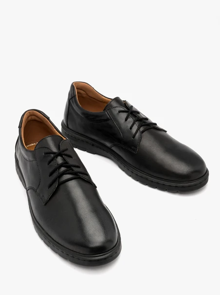 Schwarzer Lederhalbschuh