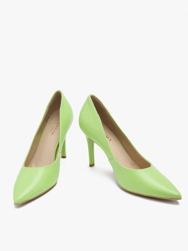 Grüne hochhackige Pumps