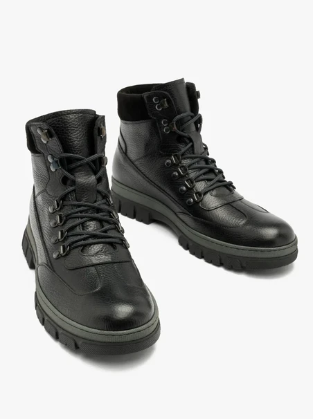 Schwarze Herrenstiefel