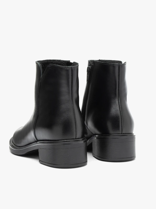 Black leather women’s ankle boots