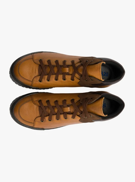 Braune Herrenstiefel
