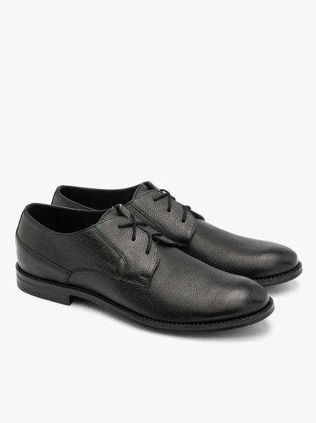 Black men’s shoe