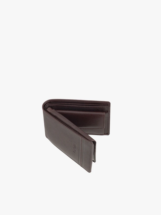 Men’s brown leather wallet