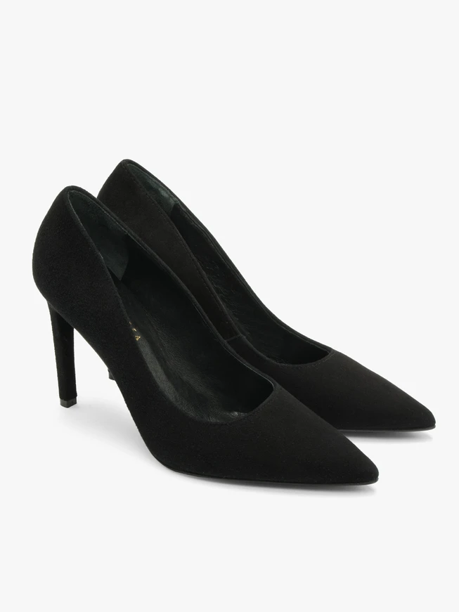 Black high-heel pumps
