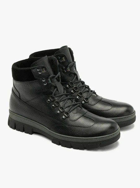 Schwarze Herrenstiefel