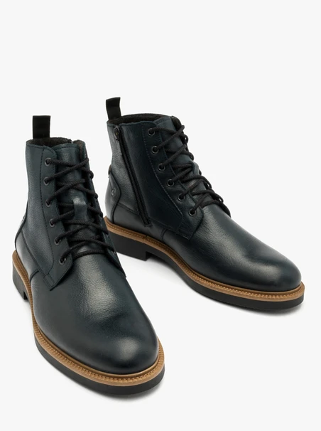 Schwarze Herrenstiefel
