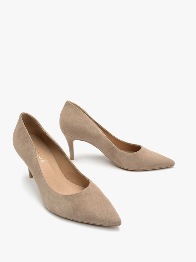 Beigefarbene Velours-Pumps