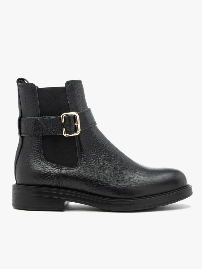 Black leather Chelsea boots with buckle
