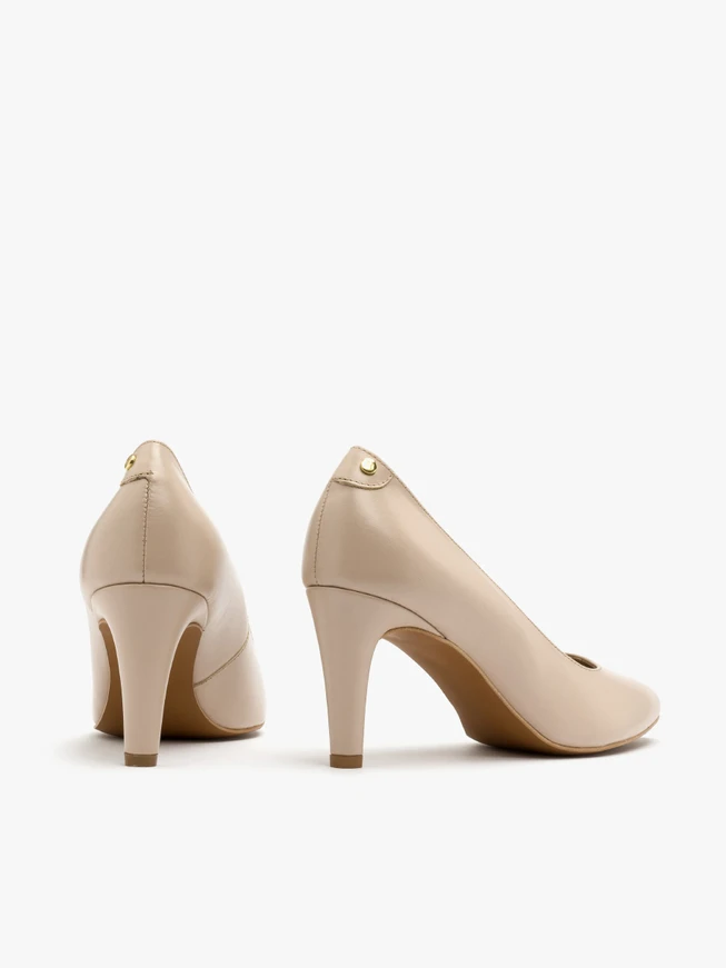 Stiletto pumps