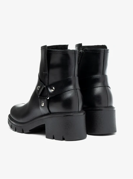 Schwarze Biker-Stiefel aus genarbtem Leder