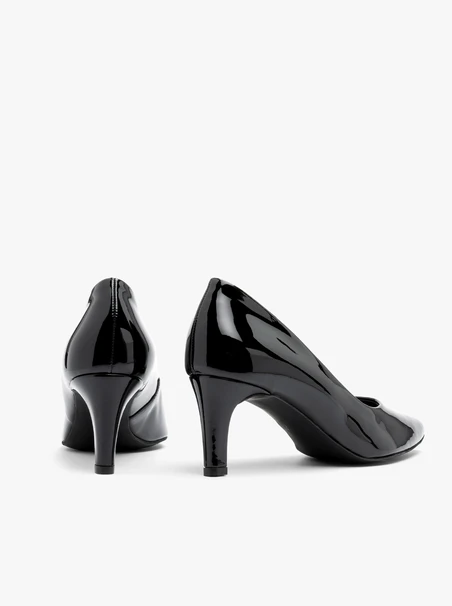 Black patent stiletto pumps