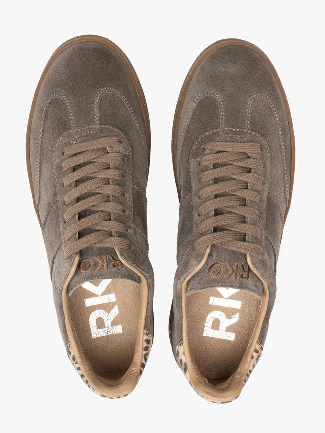Schwarze Sportschuhe aus gebondetem Leder