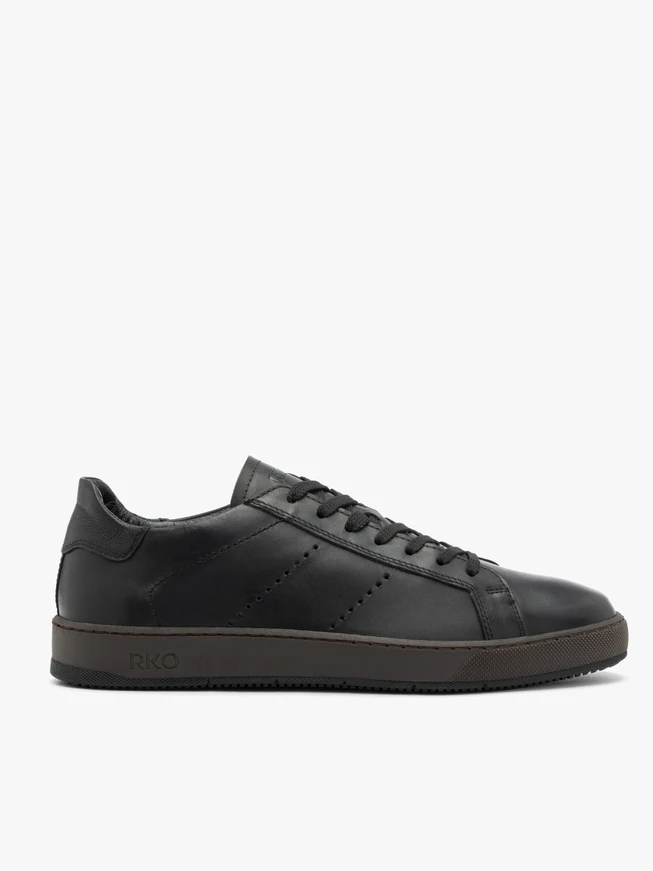 Black sporty-style lace-up shoes