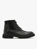 Black men’s shoes with lightweight sole
