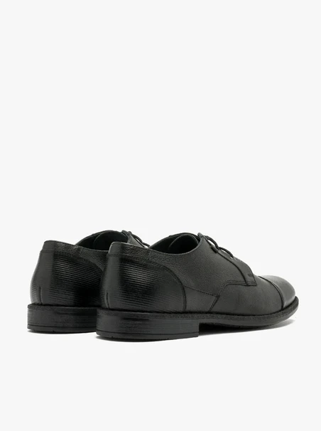 Schwarze Halbschuhe für Männer