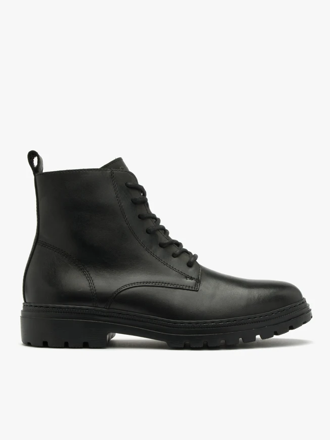 Schwarze Herrenstiefel mit leichter Sohle