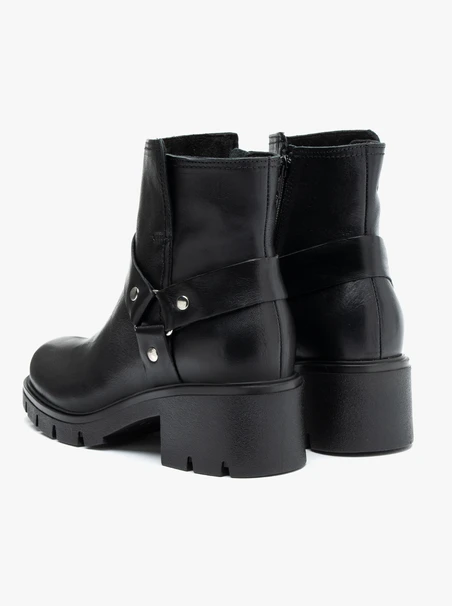 Schwarze Biker-Stiefel aus genarbtem Leder
