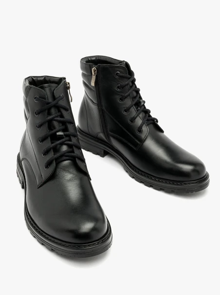 Isolierte Herrenstiefel aus schwarzer Wolle