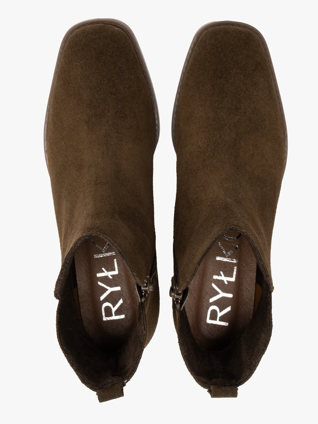 Grüne Velourslederstiefel
