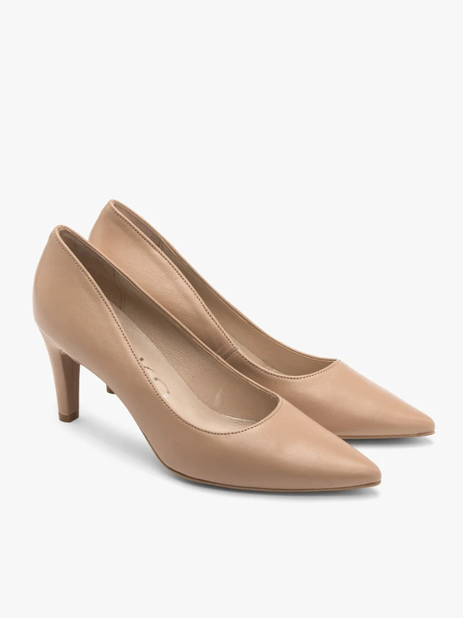 Beige women’s pumps