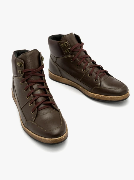 Dunkelbraune Herrenstiefel