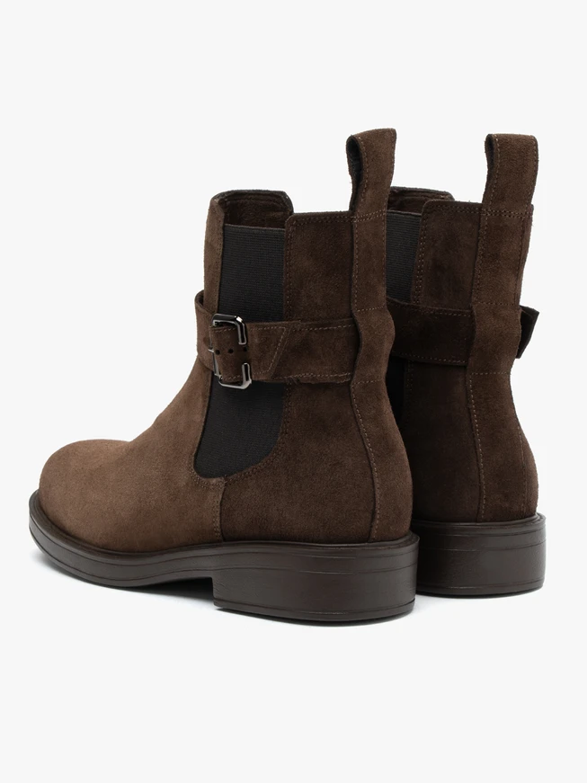 Brown suede Chelsea boots