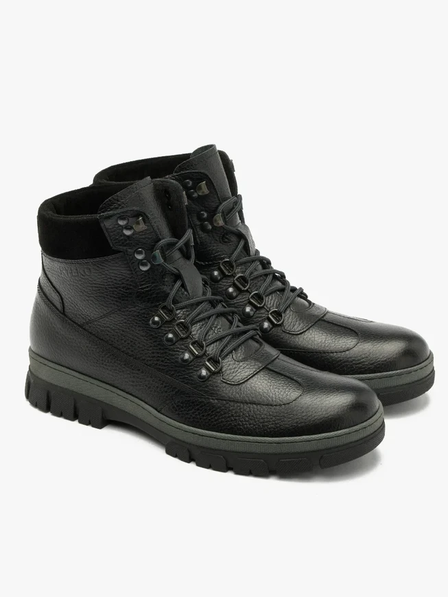 Schwarze Herrenstiefel
