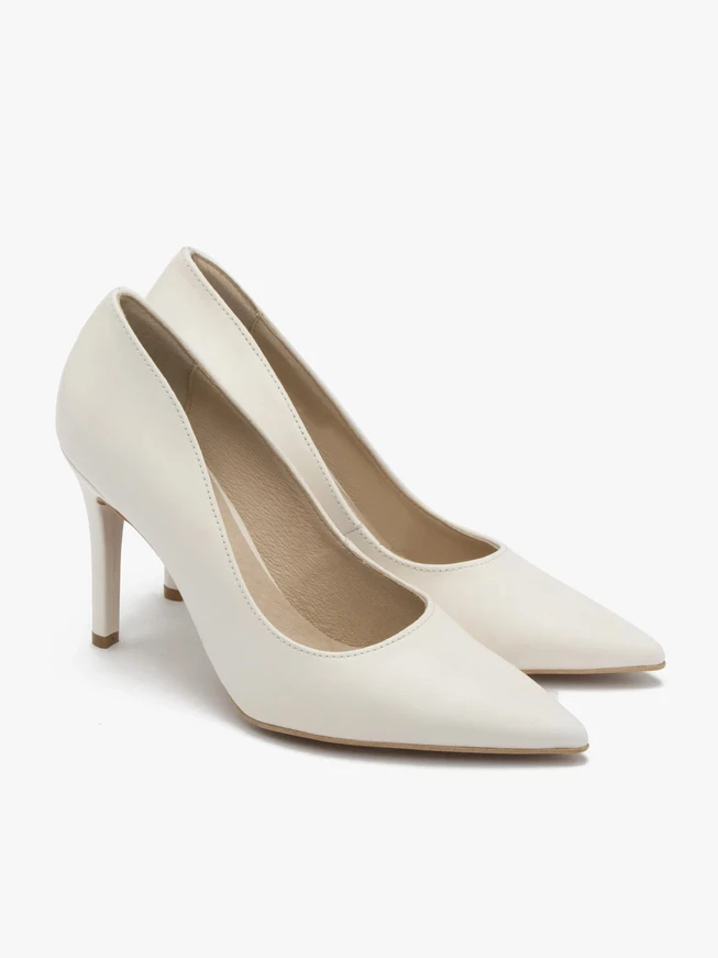 Cream high-heel pumps