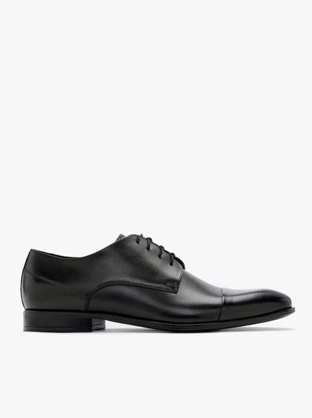 Black men’s shoes