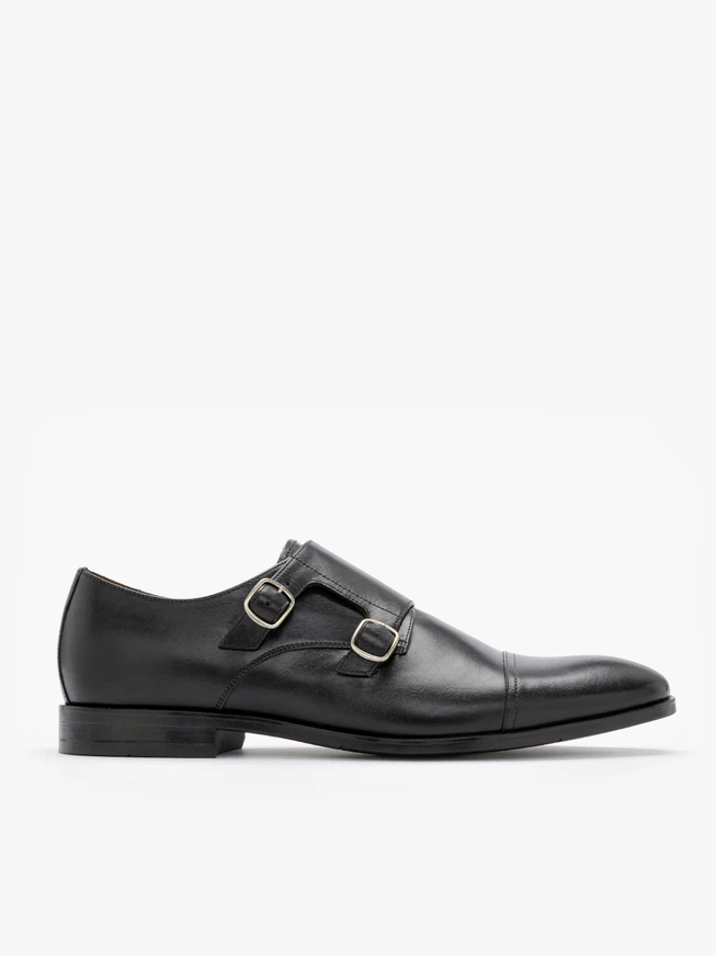 Monk shoes with decorative stitching