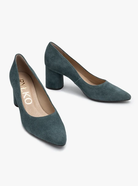 Green pumps on a round post