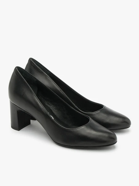 Schwarze Stiletto-Pumps