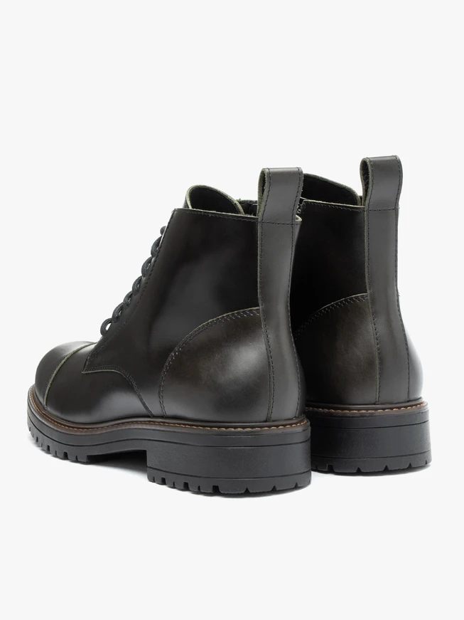 Dunkelgrüne Vollnarbenlederstiefel