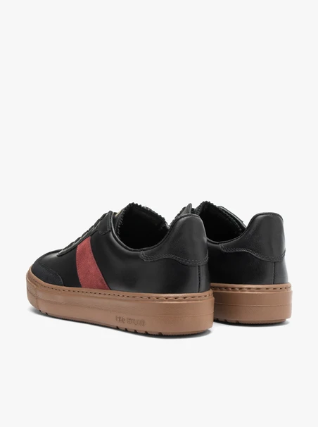 Black women's sporty lace-up shoes