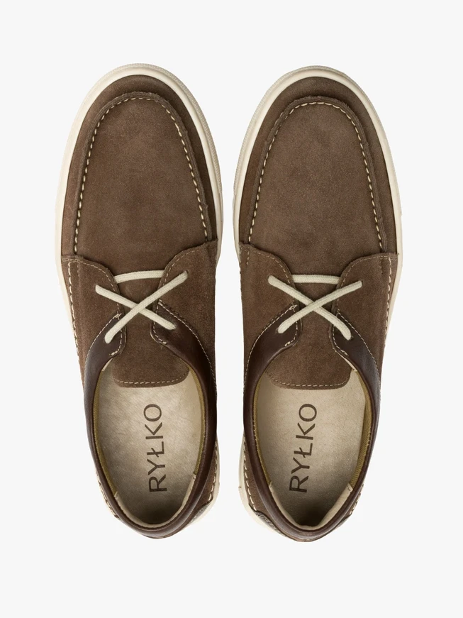 Gray-brown shoes with light stitching